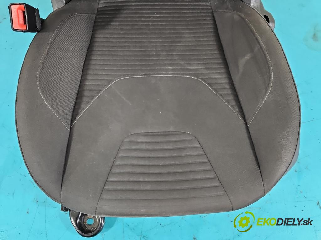 Ford Focus Mk3 2010-2018 1.5 tdci 120 HP manual 88 kW 1499 cm3 5- Sedačka ľavý (Sedačky, sedadlá)