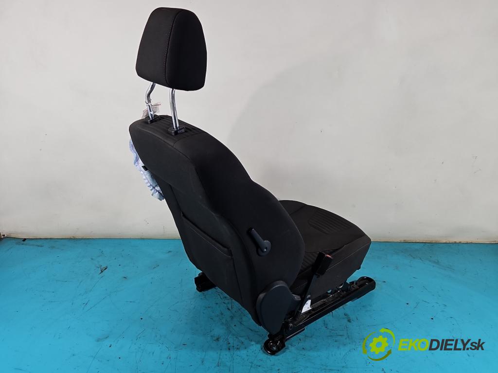 Ford Focus Mk3 2010-2018 1.5 tdci 120 HP manual 88 kW 1499 cm3 5- Sedačka ľavý (Sedačky, sedadlá)