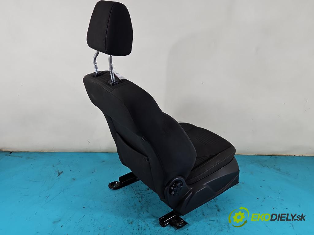 Ford Focus Mk3 2010-2018 1.5 tdci 120 HP manual 88 kW 1499 cm3 5- Sedačka pravý (Sedačky, sedadlá)