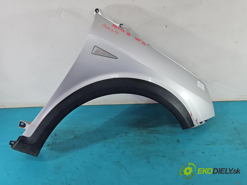 Renault Scenic II 2003-2009 1.9 dci 131 HP manual 96 kW 1870 cm3 5- blatník predné pravý  (Ostatné)