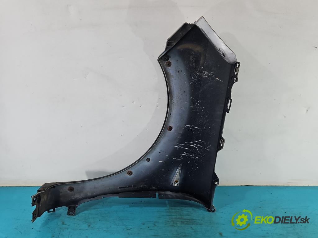 Renault Scenic II 2003-2009 1.9 dci 131 HP manual 96 kW 1870 cm3 5- blatník predné pravý  (Ostatné)