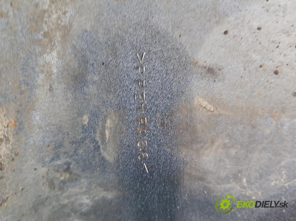 Renault Scenic II 2003-2009 1.9 dci 131 HP manual 96 kW 1870 cm3 5- blatník predné pravý  (Ostatné)