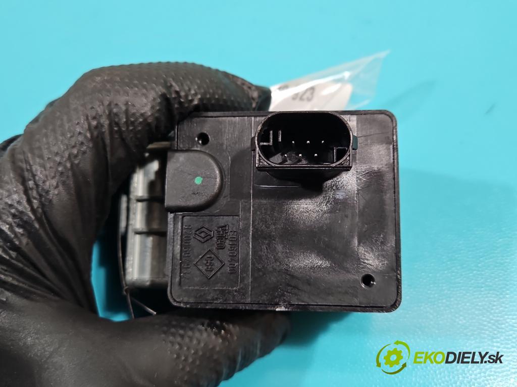 Renault Scenic II 2003-2009 1.9 dci 131 HP manual 96 kW 1870 cm3 5- Blokáda: řízení: 8200604932 (Ostatné)