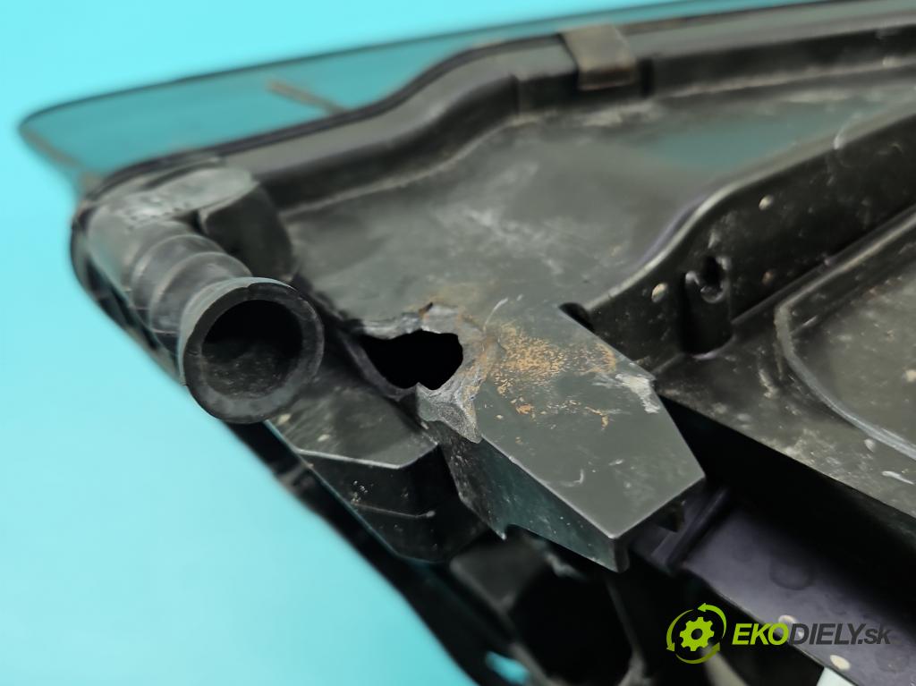 Audi A4 B8 2007-2015 1.8 TFSI 120 hp manual 88 kW 1798 cm3 5- světlo levý 8K0941029AJ (Klika dveří ostatní)