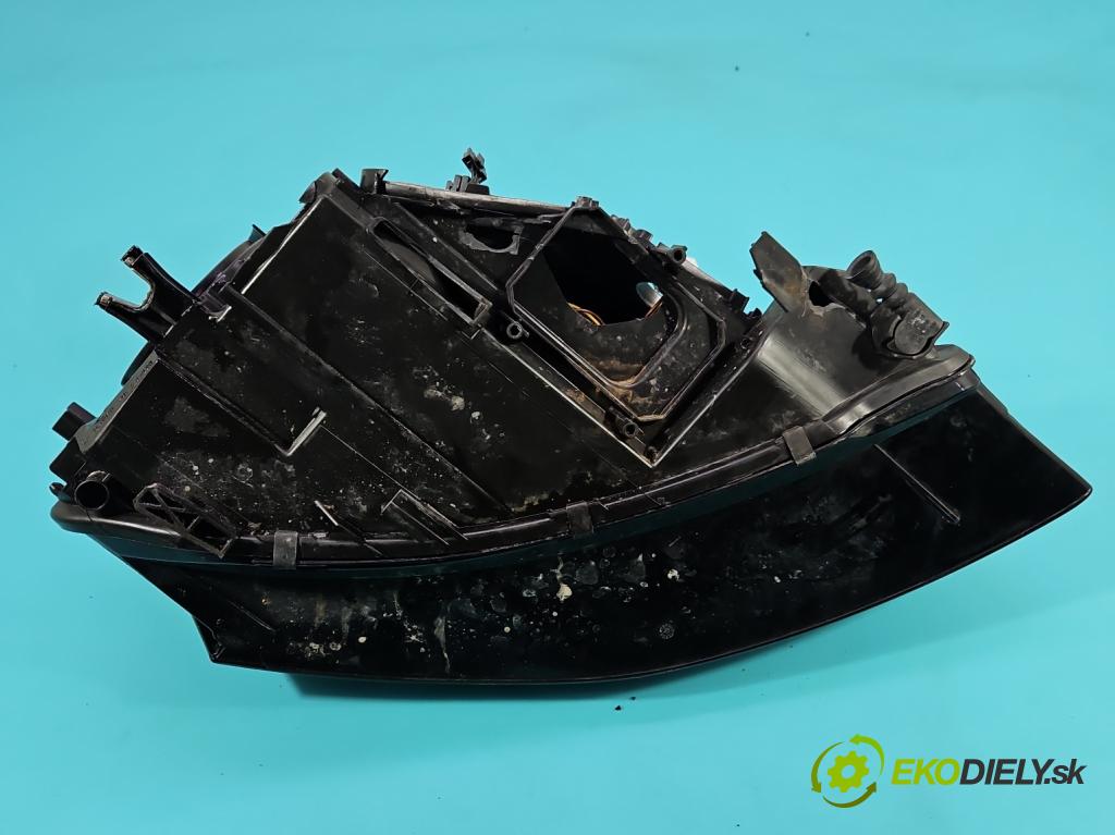 Audi A4 B8 2007-2015 1.8 TFSI 120 hp manual 88 kW 1798 cm3 5- světlo levý 8K0941029AJ (Klika dveří ostatní)