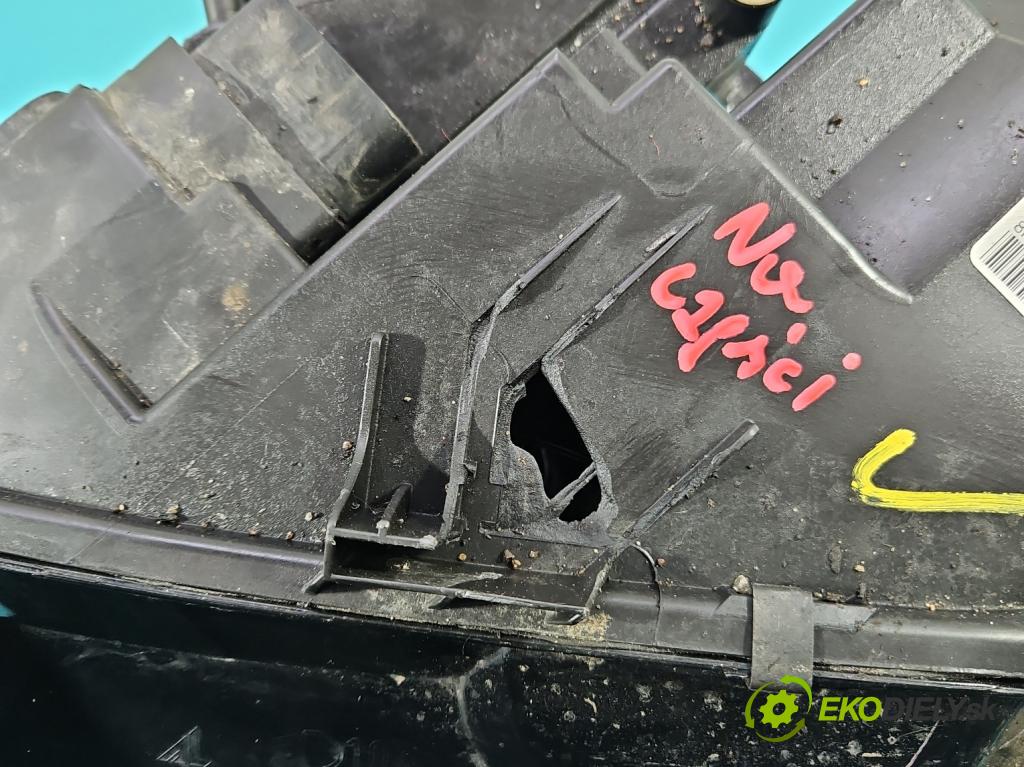 Audi A4 B8 2007-2015 1.8 TFSI 120 hp manual 88 kW 1798 cm3 5- světlo levý 8K0941029AJ (Klika dveří ostatní)