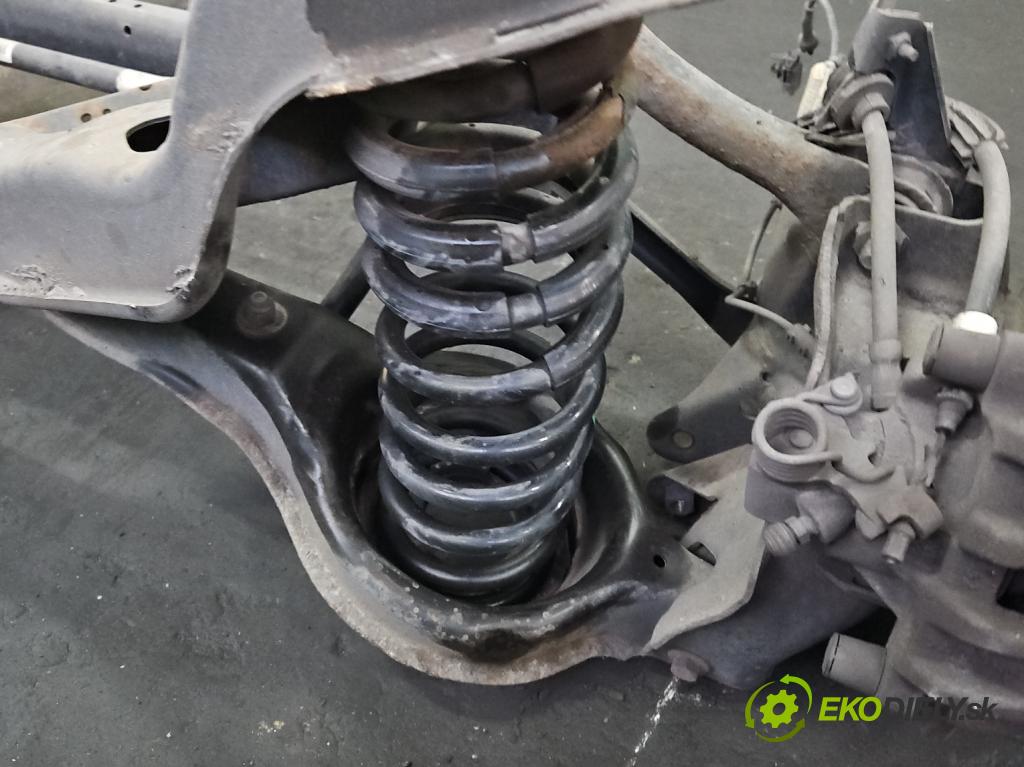 Ford Focus Mk3 2010-2018 1.5 tdci 120 hp manual 88 kW 1499 cm3 5- zadní výztuha  (Výztuhy zadní)