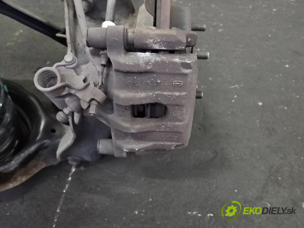 Ford Focus Mk3 2010-2018 1.5 tdci 120 hp manual 88 kW 1499 cm3 5- zadní výztuha  (Výztuhy zadní)