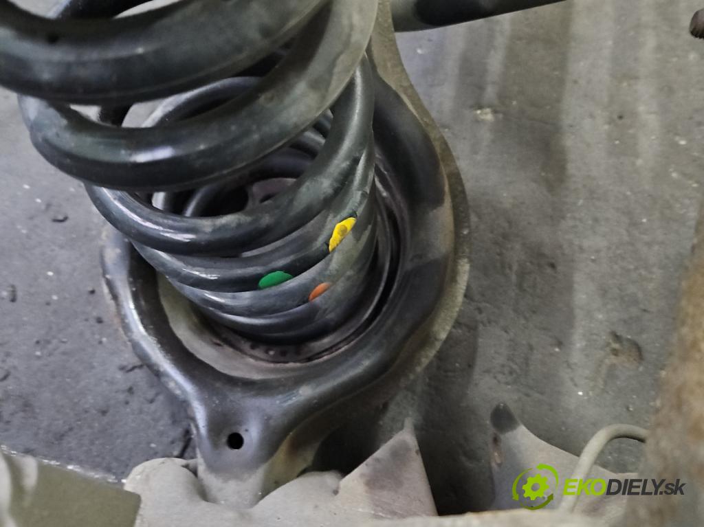 Ford Focus Mk3 2010-2018 1.5 tdci 120 hp manual 88 kW 1499 cm3 5- zadní výztuha  (Výztuhy zadní)