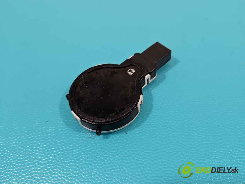 Ford Focus Mk3 2010-2018 1.5 tdci 120 HP manual 88 kW 1499 cm3 5- snímač déšť: F1ET-17547-AA (Snímače dažďa)