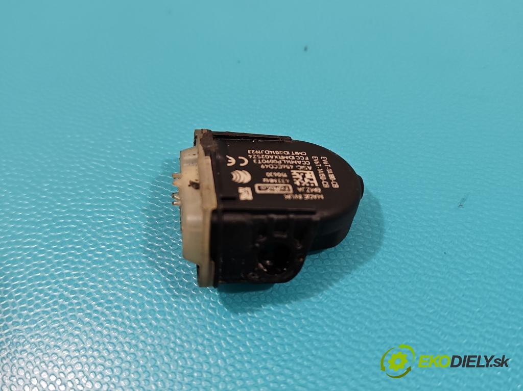 Ford Focus Mk3 2010-2018 1.5 tdci 120 hp manual 88 kW 1499 cm3 5- snímač tlaku pneumatika 2014DJ1923 (Snímače tlaku v pneumatikách)