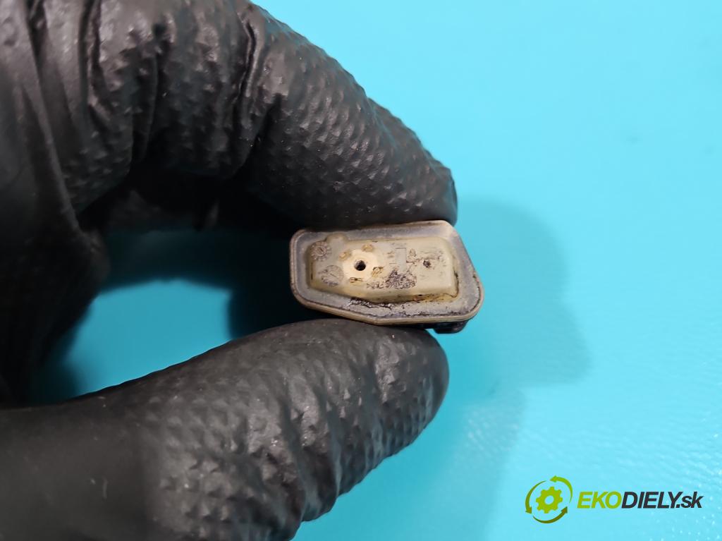 Ford Focus Mk3 2010-2018 1.5 tdci 120 hp manual 88 kW 1499 cm3 5- snímač tlaku pneumatika 2014DJ1923 (Snímače tlaku v pneumatikách)