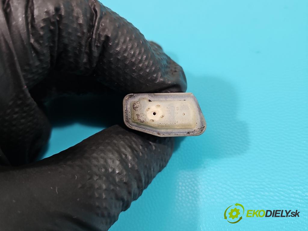 Ford Focus Mk3 2010-2018 1.5 tdci 120 hp manual 88 kW 1499 cm3 5- snímač tlaku pneumatika 2014DJ1923 (Snímače tlaku v pneumatikách)