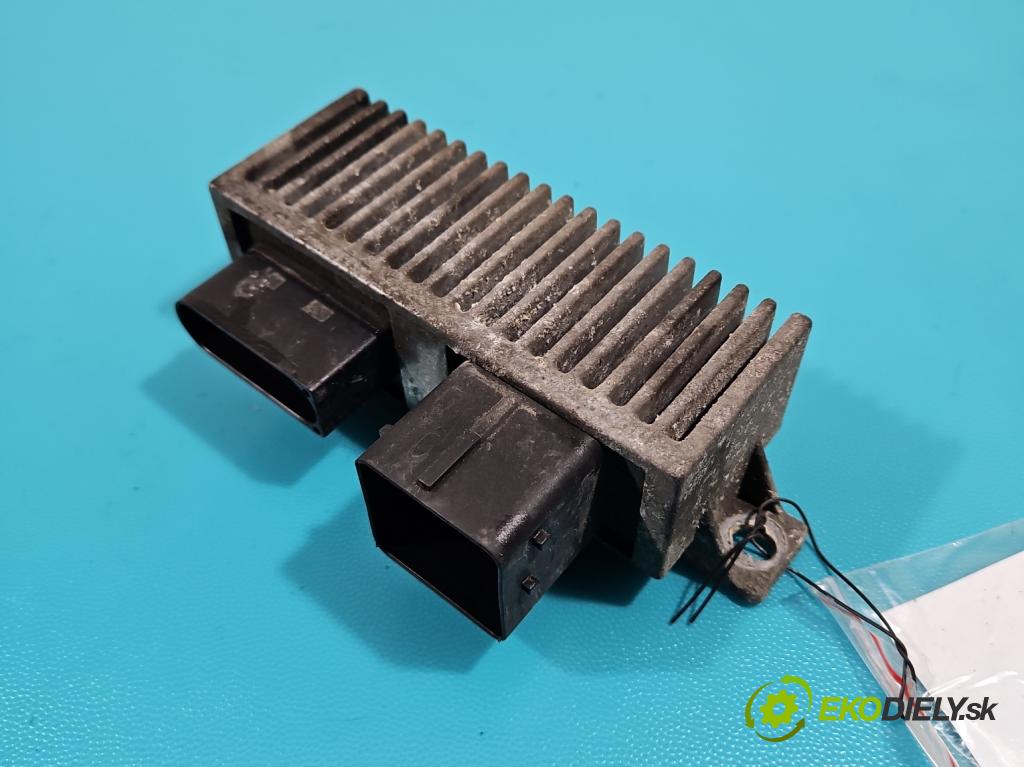 Renault Master III 2010-2019 2.3 dci 101 HP manual 74 kW 2299 cm3 5- Relé: svíčky: zařicích: 8200558438-A (Relé)