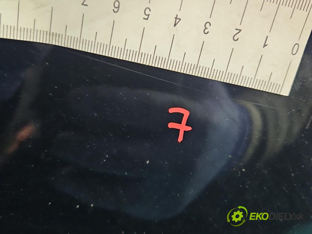 Volvo V90 2016- 2.0 D5 235 HP automatic 173 kW 1969 cm3 5- blatník predné ľavý  (Predné ľavé)