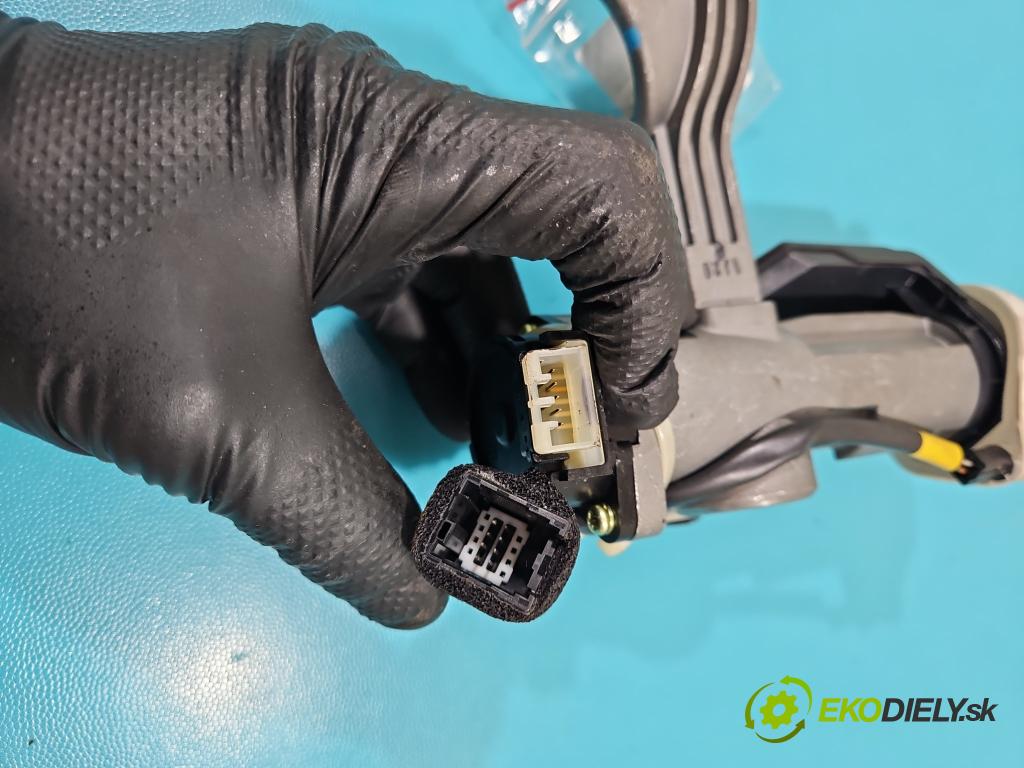 Opel Antara 2006-2015 2.2 cdti 163 HP automatic 120 kW 2231 cm3 5- Spínačka  (Spínacie skrinky a kľúče)