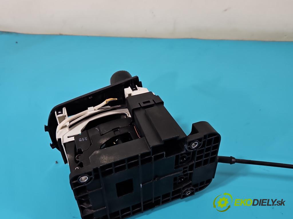 Opel Antara 2006-2015 2.2 cdti 163 HP automatic 120 kW 2231 cm3 5- Páka: Změny: stupeň,rýchlosť  (Rýchlostné páky / kulisy)