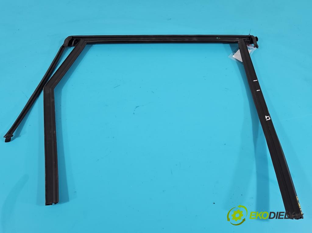 Volvo V90 2016- 2.0 D5 235 HP automatic 173 kW 1969 cm3 5- Těsnění: dvere zadné ľavé 31854175 (Ostatné)