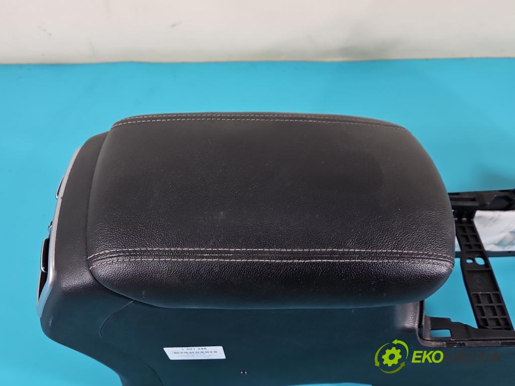 Kia Sportage IV 2015-2021 1.7 crdi 141 HP automatic 104 kW 1685 cm3 5- operadlo 84611-F1000 (Lakťové opierky)