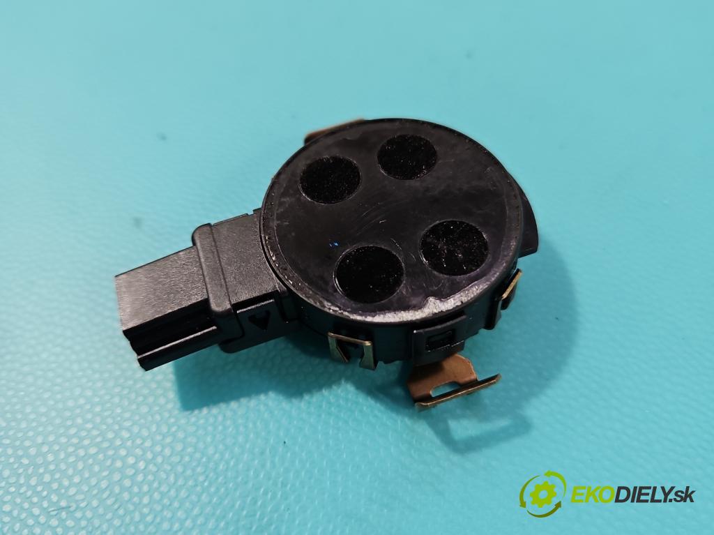 Kia Sportage IV 2015-2021 1.7 crdi 141 HP automatic 104 kW 1685 cm3 5- snímač déšť: 96000-A2000 (Snímače dažďa)