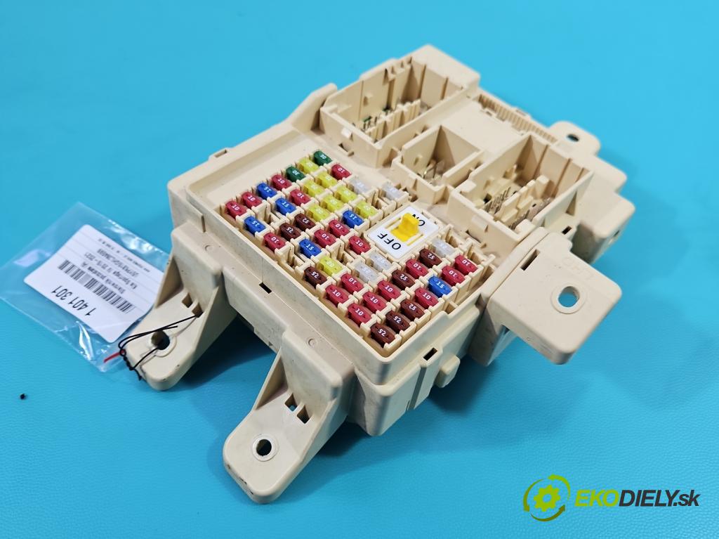 Kia Sportage IV 2015-2021 1.7 crdi 141 hp automatic 104 kW 1685 cm3 5- skříňka pojistková 91950-D9660 (Pojistkové skříňky)