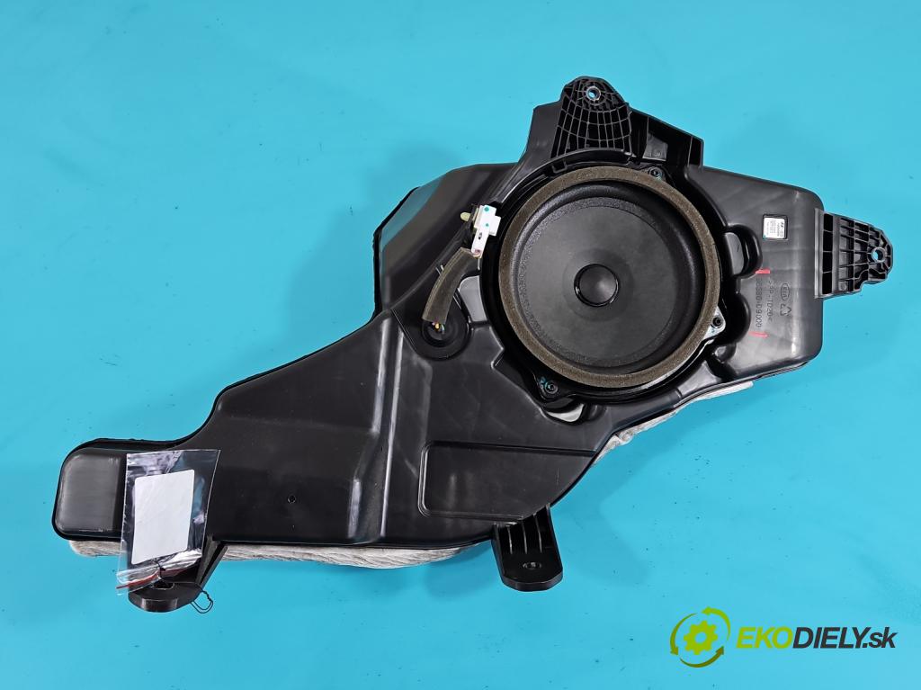 Kia Sportage IV 2015-2021 1.7 crdi 141 HP automatic 104 kW 1685 cm3 5- Subwoofer: 96380-D9000 (Audio zariadenia)