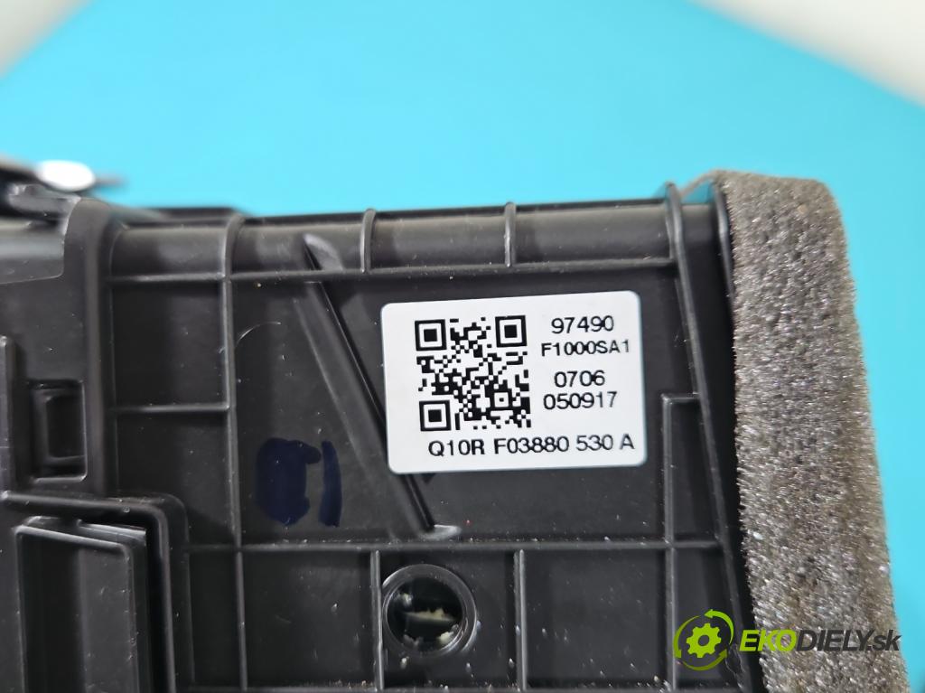 Kia Sportage IV 2015-2021 1.7 crdi 141 HP automatic 104 kW 1685 cm3 5- Mřížka: kúrenia stredová  (Mriežky kúrenia (fukáre))