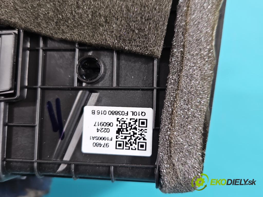 Kia Sportage IV 2015-2021 1.7 crdi 141 HP automatic 104 kW 1685 cm3 5- Mřížka: kúrenia stredová  (Mriežky kúrenia (fukáre))