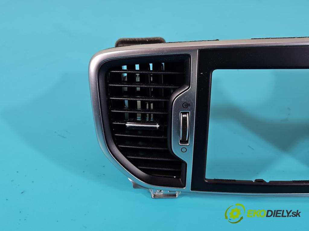 Kia Sportage IV 2015-2021 1.7 crdi 141 HP automatic 104 kW 1685 cm3 5- Mřížka: kúrenia stredová  (Mriežky kúrenia (fukáre))