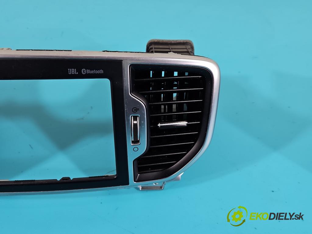 Kia Sportage IV 2015-2021 1.7 crdi 141 HP automatic 104 kW 1685 cm3 5- Mřížka: kúrenia stredová  (Mriežky kúrenia (fukáre))