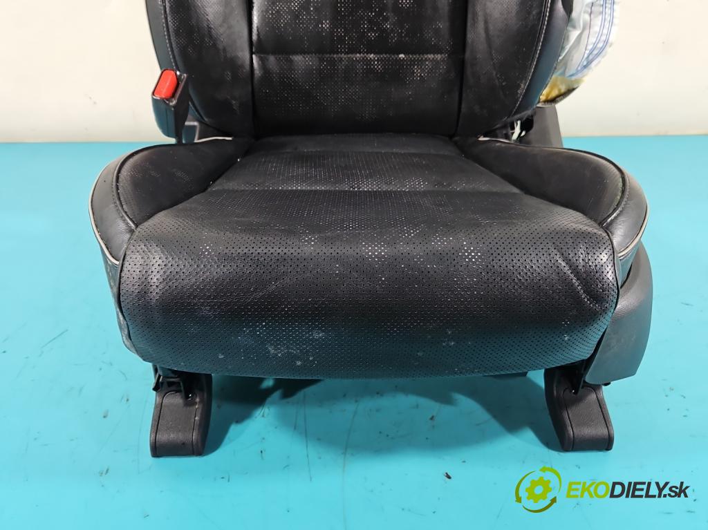 Kia Sportage IV 2015-2021 1.7 crdi 141 HP automatic 104 kW 1685 cm3 5- Sedačka ľavý  (Sedačky, sedadlá)