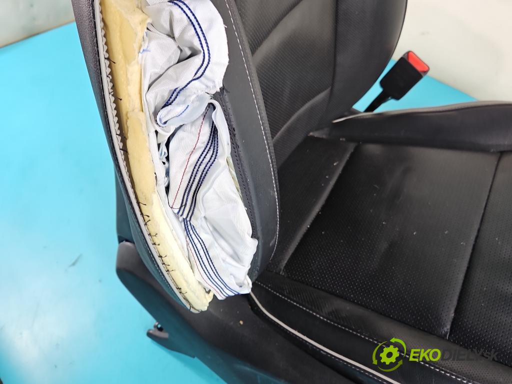 Kia Sportage IV 2015-2021 1.7 crdi 141 HP automatic 104 kW 1685 cm3 5- Sedačka pravý  (Sedačky, sedadlá)