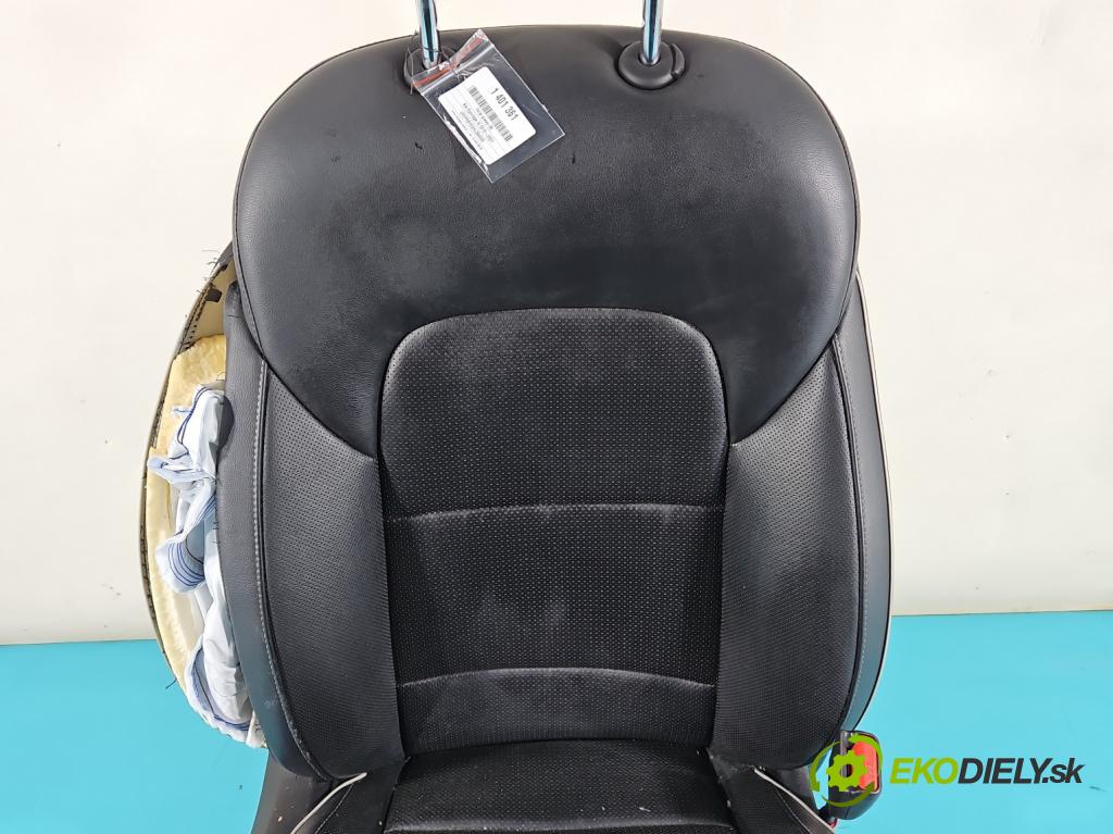 Kia Sportage IV 2015-2021 1.7 crdi 141 HP automatic 104 kW 1685 cm3 5- Sedačka pravý  (Sedačky, sedadlá)