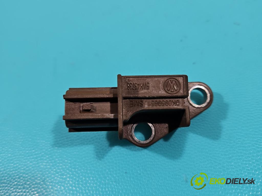 Audi Q5 2008-2016 2.0 TFSI 211KM manual 155 kW 1984 cm3 5- snímač šokovat: 8K0959651 (Snímače nárazu)