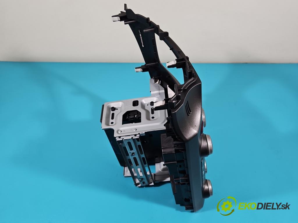 Honda Civic VIII 2006-2011 1.8 16V 140 HP manual 103 kW 1799 cm3 4- Radio originál 39100-SNA-G220-M1