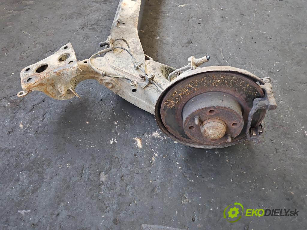 Fiat Stilo 1.9 jtd 116 hp manual 85 kW 1910 cm3 5- zadní výztuha  (Výztuhy zadní)