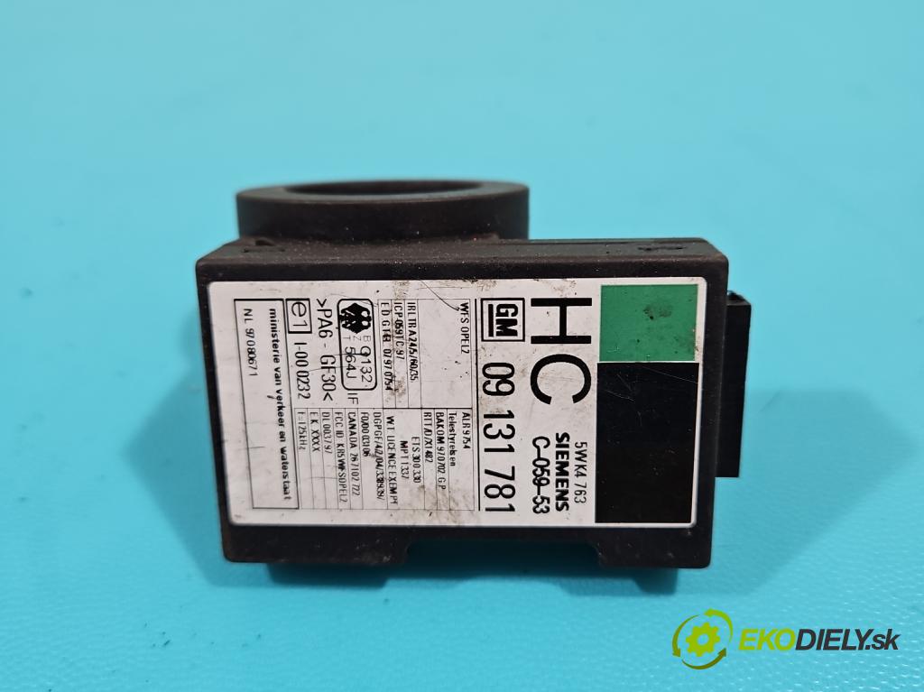 Opel Vectra B 1995-2002 1.6 16V 101 HP manual 74 kW 1598 cm3 4- riadiaca jednotka motora 09364599