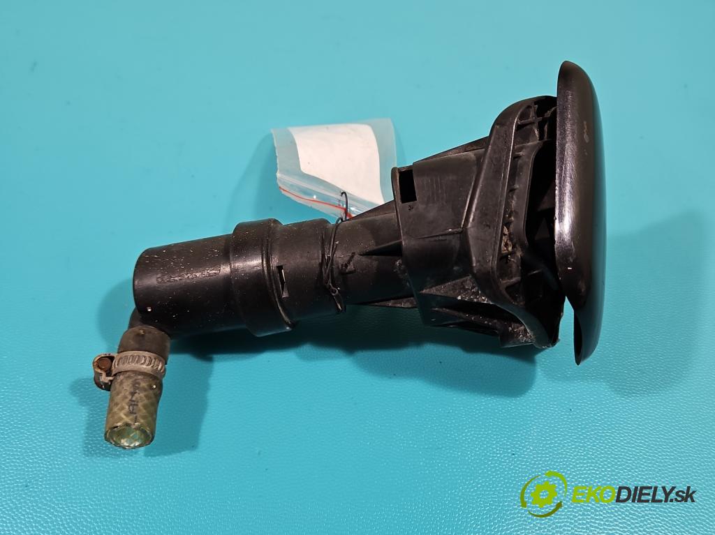 Audi A3 8L 1996-2003 1.9d 101 HP manual 74 kW 1896 cm3 3- ostrekovač reflektor: ľavý  (Motorček ostrekovačov)