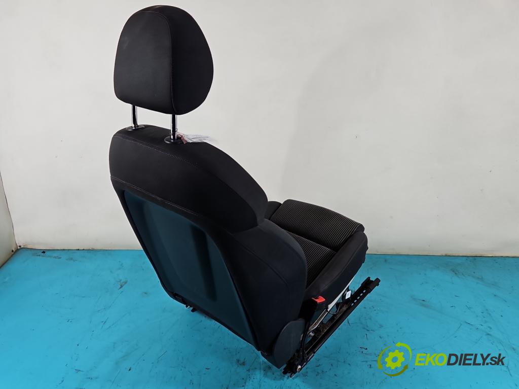 Audi A4 B8 2007-2015 1.8 TFSI 120 HP manual 88 kW 1798 cm3 5- Sedačka ľavý (Sedačky, sedadlá)