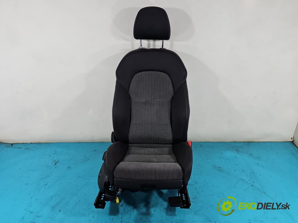 Audi A4 B8 2007-2015 1.8 TFSI 120 HP manual 88 kW 1798 cm3 5- Sedačka pravý  (Sedačky, sedadlá)