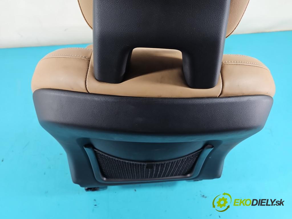 Volvo V90 2016- 2.0 D5 235 HP automatic 173 kW 1969 cm3 5- Sedačka ľavý  (Sedačky, sedadlá)