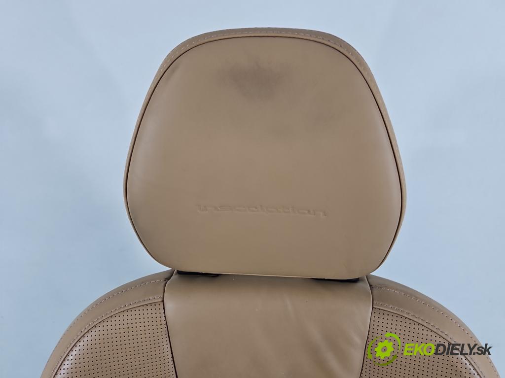 Volvo V90 2016- 2.0 D5 235 HP automatic 173 kW 1969 cm3 5- Sedačka ľavý  (Sedačky, sedadlá)