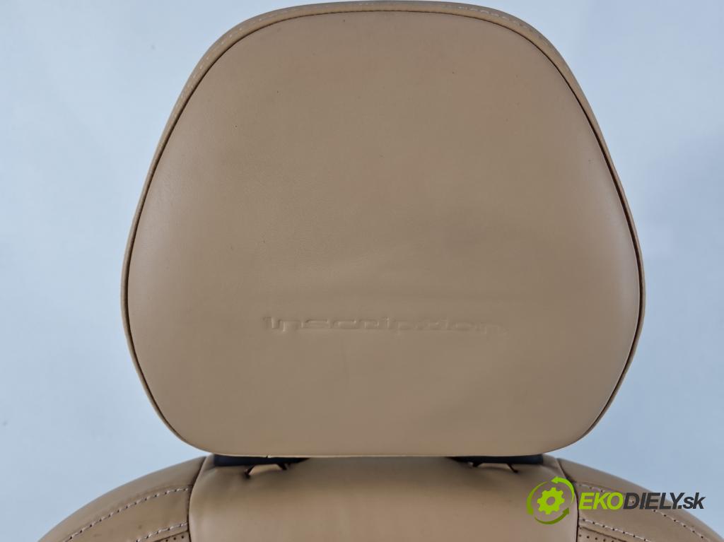 Volvo V90 2016- 2.0 D5 235 HP automatic 173 kW 1969 cm3 5- Sedačka pravý  (Sedačky, sedadlá)