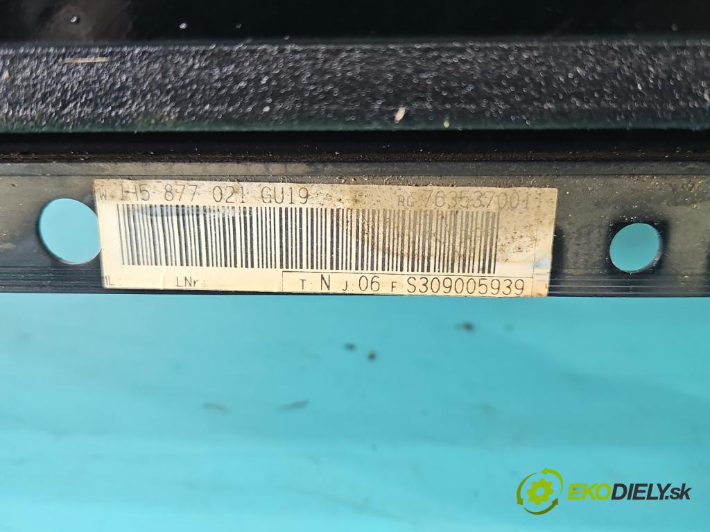 Vw Golf III 1991-1998 1.6 75 hp manual 55 kW 1598 cm3 5- Střešní okno:  (Okna karoserie)