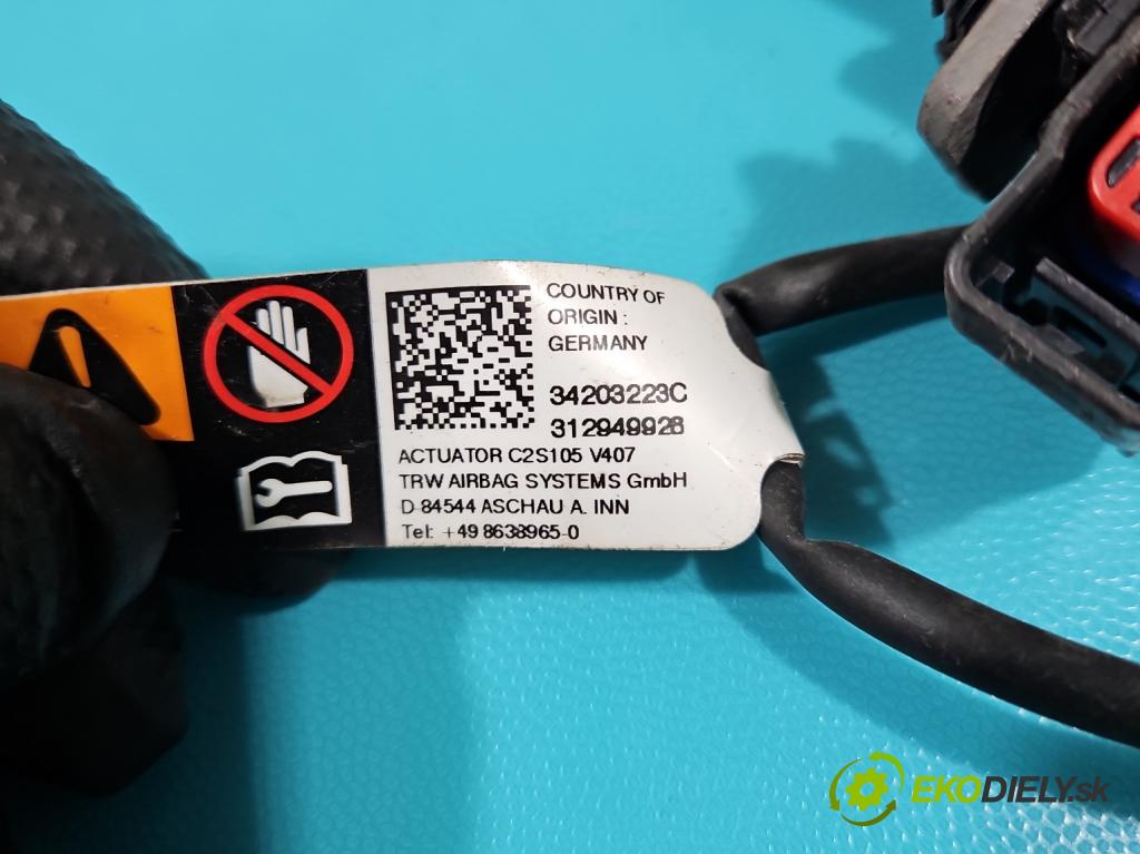 Volvo V90 2016- 2.0 D5 235 HP automatic 173 kW 1969 cm3 5- snímač šokovat: 31688050 (Snímače nárazu)