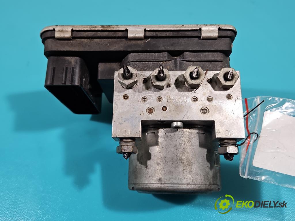 Volvo V90 2016- 2.0 D5 235 hp automatic 173 kW 1969 cm3 5- čerpadlo abs P31680101 (Pumpy brzdové)