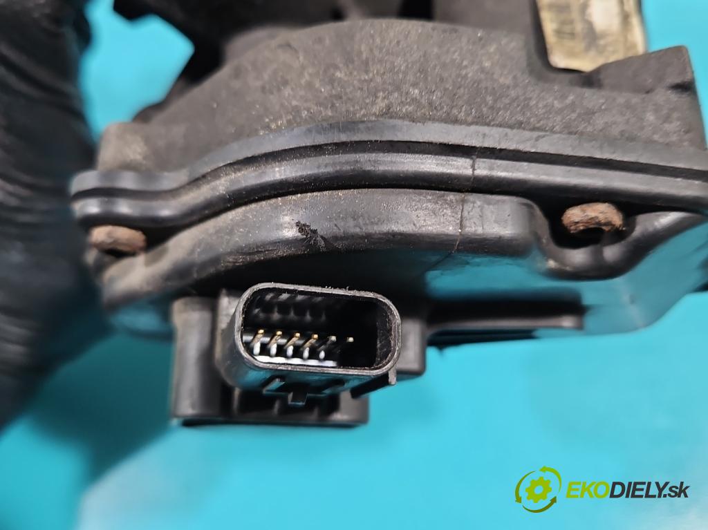Ford C-Max I 2003-2010 1.8 16V 125 HP manual 92 kW 1798 cm3 5- klapka 0541551L (Škrtiace klapky)