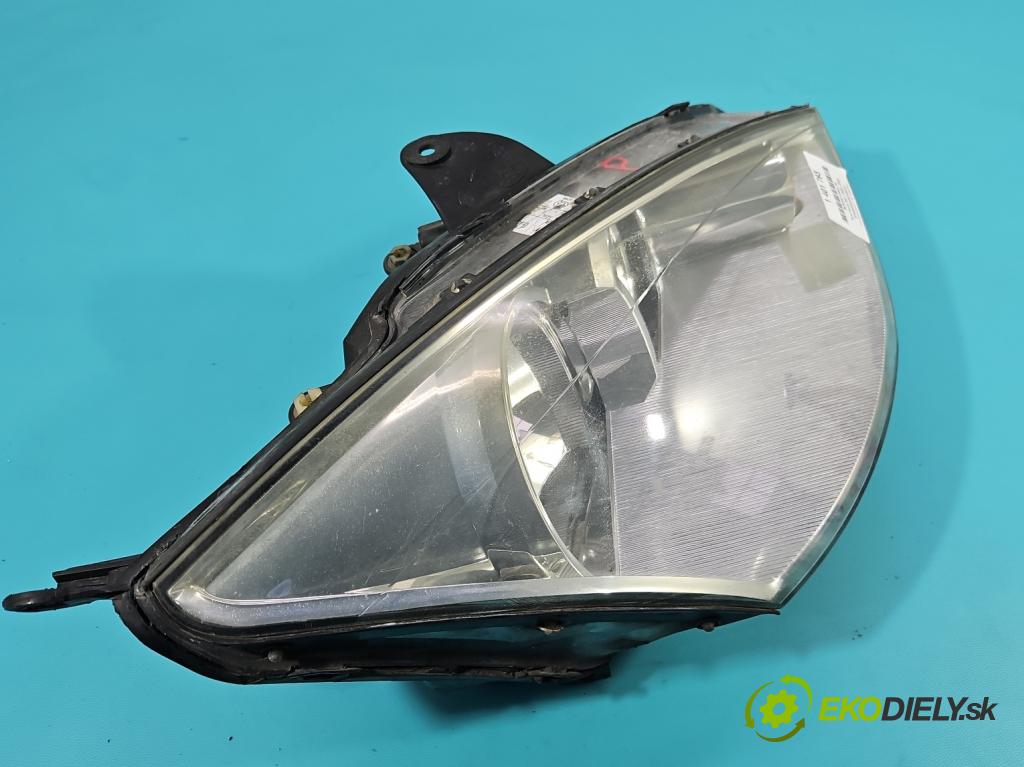 Ford Focus Mk1 1998-2004 1.8 tddi 90 HP manual 66 kW 1753 cm3 5- Reflektor: pravý  (Pravé)