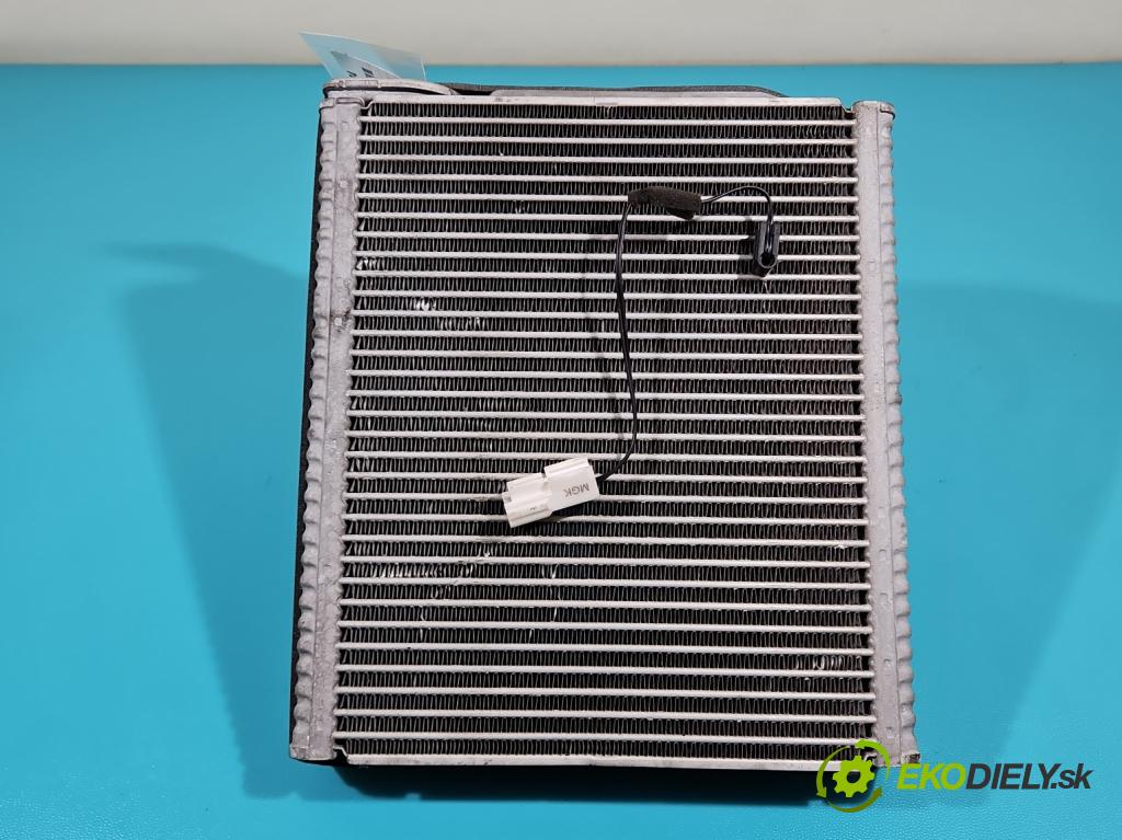 Kia Sportage IV 2015-2021 1.7 crdi 141 hp automatic 104 kW 1685 cm3 5- radiátor  (Radiátory topení)