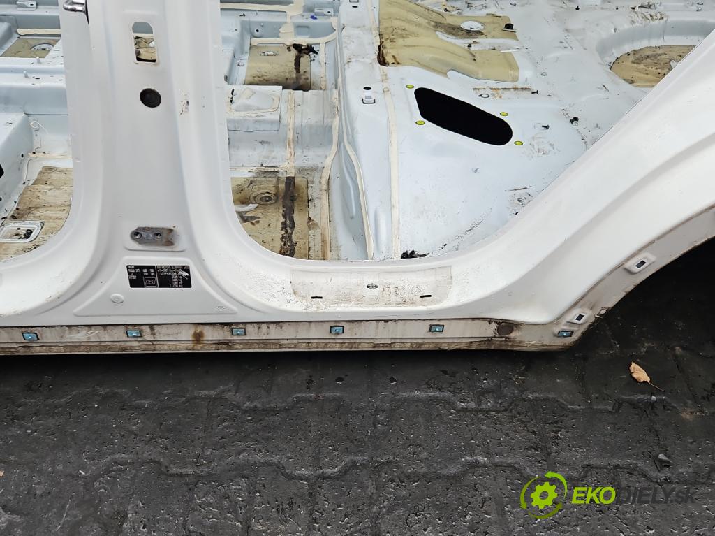 Kia Sportage IV 2015-2021 1.7 crdi 141 hp automatic 104 kW 1685 cm3 5- práh levý  (Ostatní)